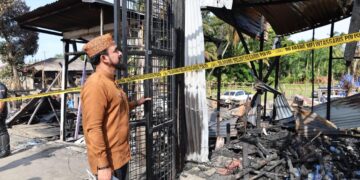 Peduli Musibah Warga, Bupati Aceh Timur Sambangi Korban Kebakaran Idi Cut