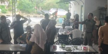 Satpol PP Langsa Bongkar Lapak Pedagang Kaki Lima, Pedagang Direlokasi