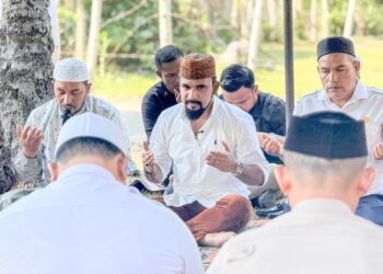 Bupati Aceh Timur Melayat dan Serahkan Bantuan untuk Korban Tenggelam di Kuala Peudawa