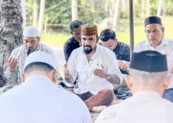 Bupati Aceh Timur Melayat dan Serahkan Bantuan untuk Korban Tenggelam di Kuala Peudawa