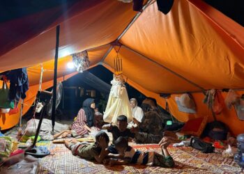 Pengungsi Banjir Bireuen Desak Bupati Segera Bertindak, Tuntut Hunian dan Bantuan Tepat Sasaran