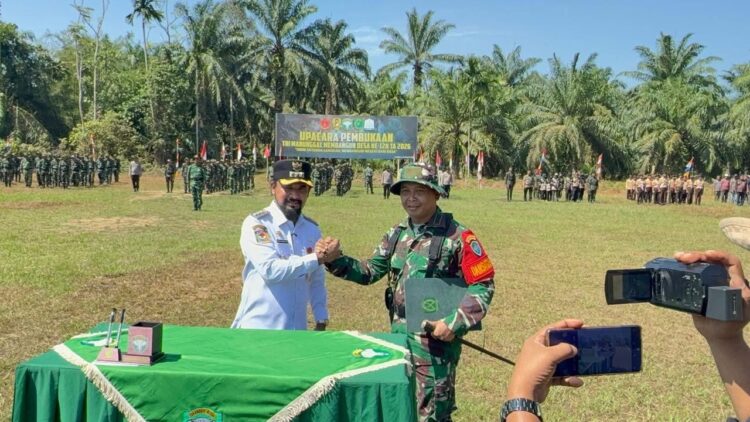 Bupati Al-Farlaky Pimpin Upacara Pembukaan TMMD ke-128 di Birem Bayeun