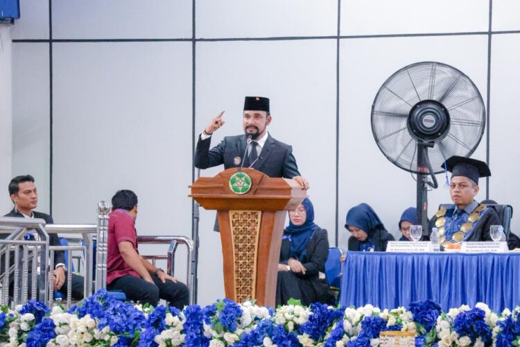Bupati Al-Farlaky Jadi Orator Ilmiah Wisuda Unsam, Sentil Tantangan Dunia Nyata