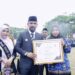 7 Guru Aceh Timur Terima Penghargaan di Hardiknas, Al-Farlaky: Teruslah Menginspirasi