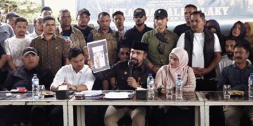 Bupati Al-Farlaky Didampingi Istri Jawab Isu Fitnah, Bakal Pidanakan Penyebar Hoax