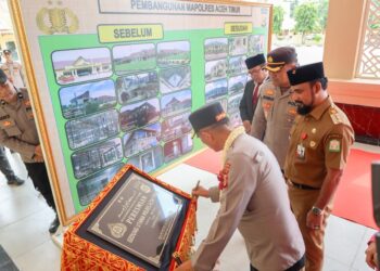 Bupati Al-Farlaky Dampingi Kapolda Aceh Resmikan Gedung Utama Polres Aceh Timur