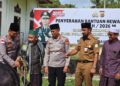 Dari Peresmian Mapolres ke Dayah Abu Keude Dua: Bupati Al-Farlaky Dampingi Kapolda Aceh Serahkan Qurban