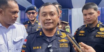 Tantangan Bea Cukai: Laporkan Pejabat Pemakai Rokok Ilegal