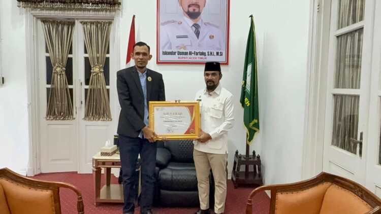 Aceh Timur Terima Penghargaan Keterbukaan Informasi Publik 2025 dari KIA