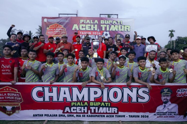 Bupati Aceh Timur Tutup Piala Bupati 2026, SMAN 1 Idi Rayeuk Juara Lewat Adu Penalti