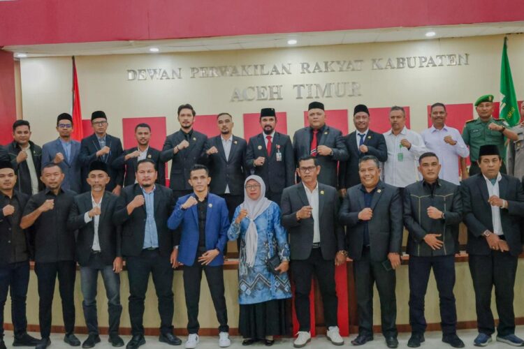 Bupati Al-Farlaky Hadiri Rapat Paripurna Penyampaian Rekomendasi LKPJ 2025 DPRK Aceh Timur