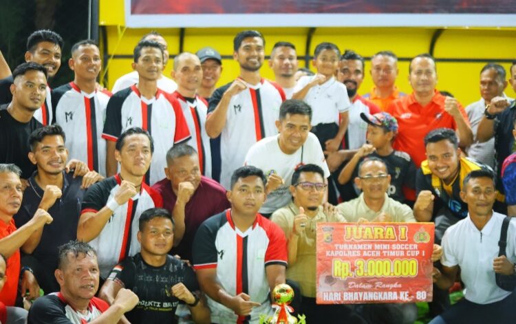 Bupati Al-Farlaky Main Langsung, Tim Pemda Aceh Timur Angkat Piala Kapolres Cup I