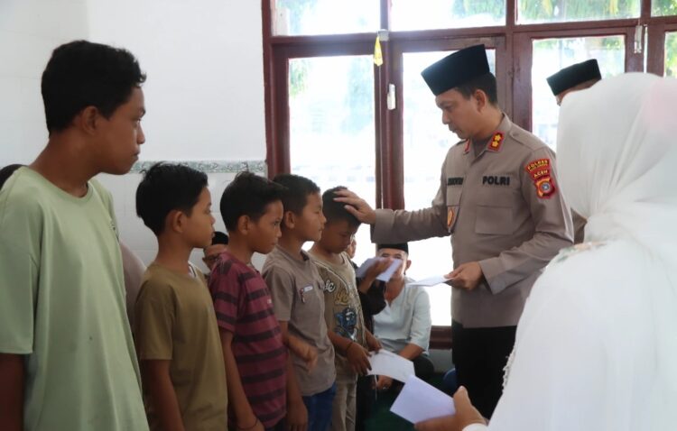 Polres Aceh Singkil Doa Zikir Bersama dan Santuni Anak Yatim Piatu