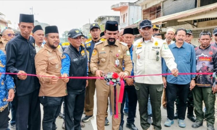 Bupati Aceh Timur Resmikan Lanjutan Pengaspalan Jalan Kuta Binjei–Alue Ie Mirah
