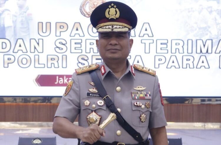 Kapolri Lantik Irjen Ruddi Setiawan Jadi Kapolda Aceh