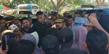 Bupati Aceh Timur Temui Warga Seumanah Jaya, Jelaskan Skema Bantuan Banjir dari Pusat