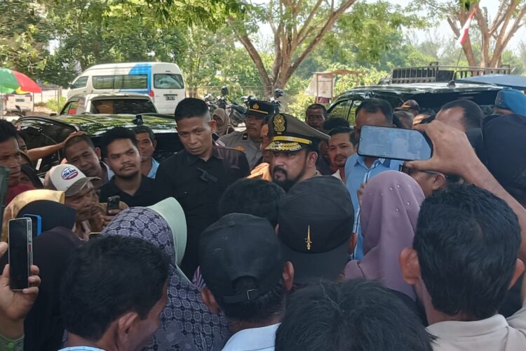 Bupati Aceh Timur Temui Warga Seumanah Jaya, Jelaskan Skema Bantuan Banjir dari Pusat