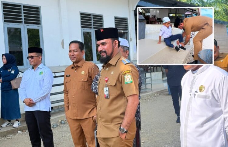 Bupati Al-Farlaky Beri Teladan, Antar Putra ke Sekolah pada Hari Pertama
