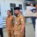 Bupati Al-Farlaky Beri Teladan, Antar Putra ke Sekolah pada Hari Pertama