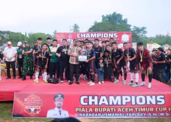 Final Tanpa Gol, Ribuan Warga Tumpah Ruah di Penutupan Piala Bupati Aceh Timur