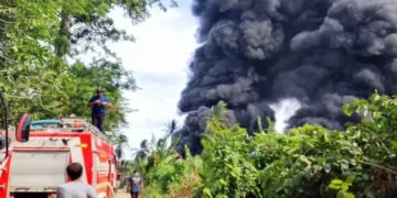 Respon Kebakaran Sumur Minyak, Bupati Al-Farlaky: Keselamatan Warga Prioritas Utama