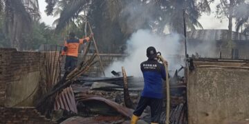 3 Dapur Penyulingan dan 1 Rumah Warga Terbakar di Ranto Peureulak, BPBD Kerahkan 6 Armada