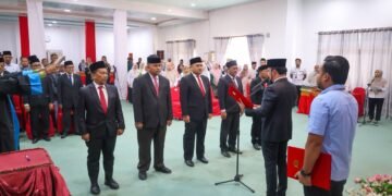 Lantik Komisioner Baitul Mal, Bupati Al-Farlaky: Tak Boleh Ada Calo Zakat!