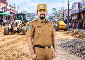 Bupati Al-Farlaky Tambah Anggran Rp 1 Milliar, Pengaspalan Jalan Kota Idi Tahap Dua Dilaksanakan Akhir Tahun